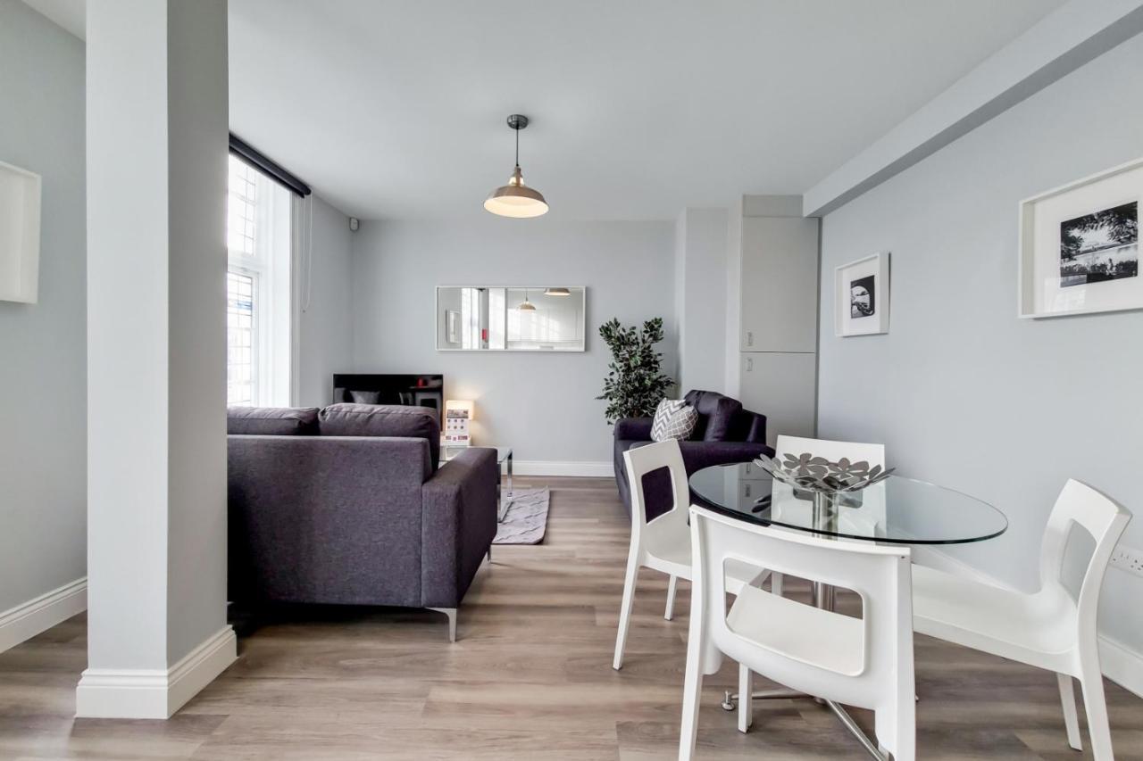 Roomspace Serviced Apartments - Brewers Lane Ричмънд Екстериор снимка