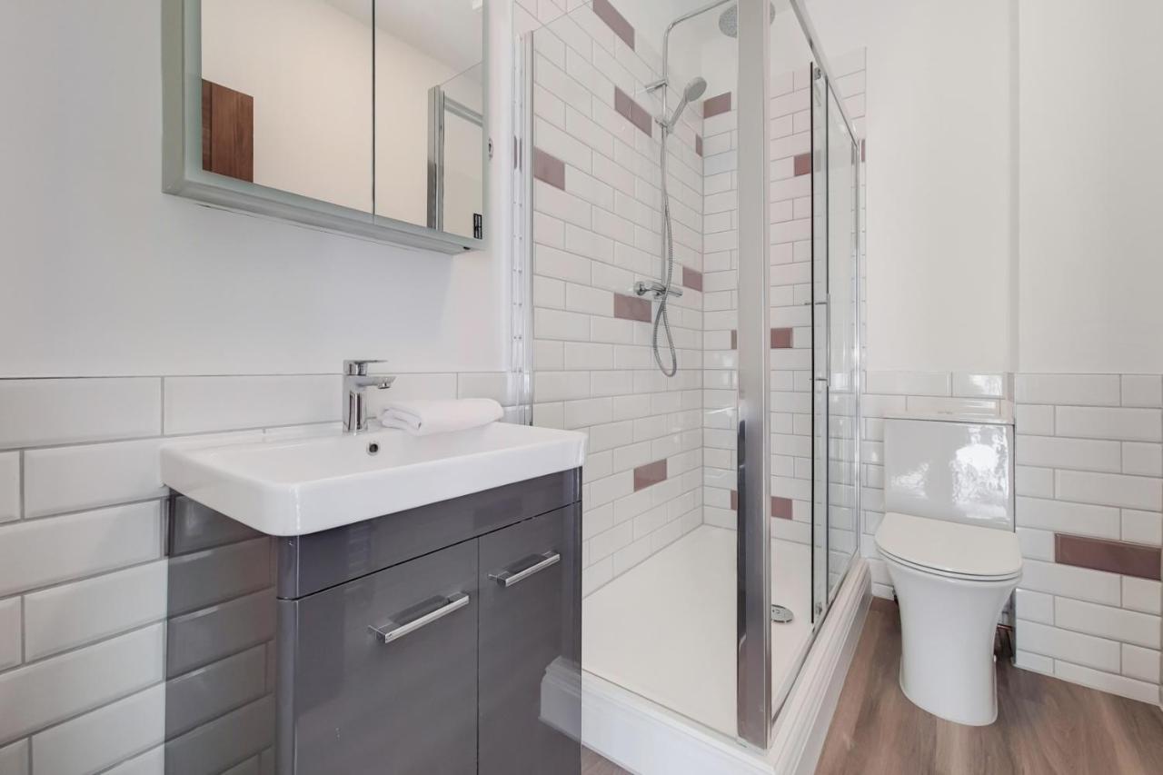 Roomspace Serviced Apartments - Brewers Lane Ричмънд Екстериор снимка