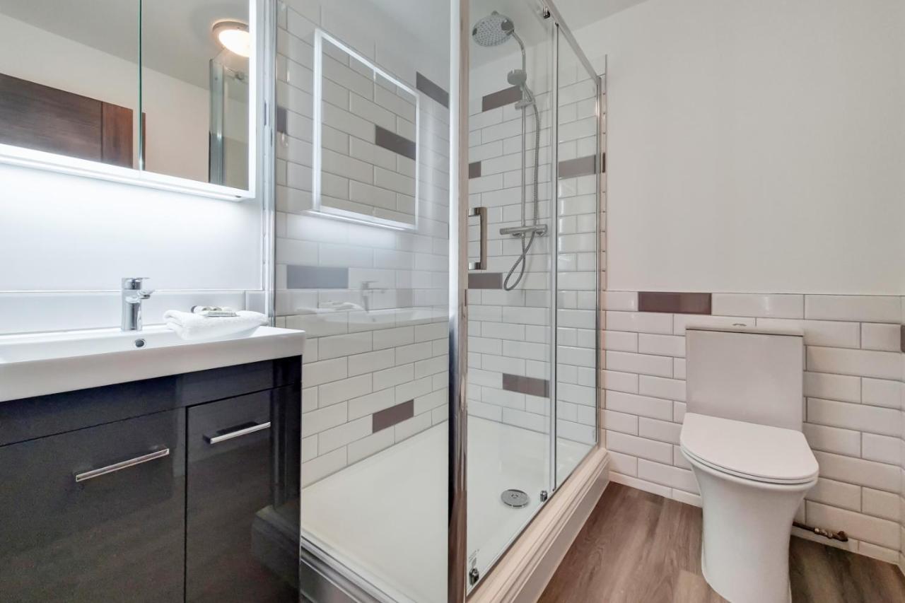 Roomspace Serviced Apartments - Brewers Lane Ричмънд Екстериор снимка